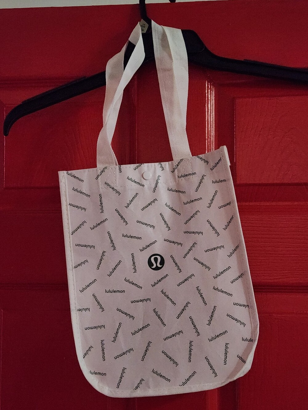 lululemon Lot - Picture 7 of 8